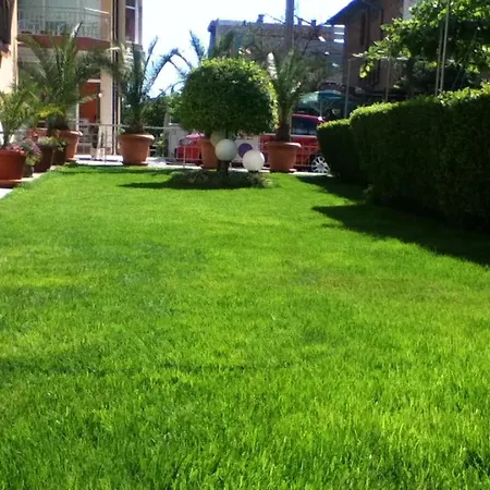 Hotel Family Deja Vu 2*