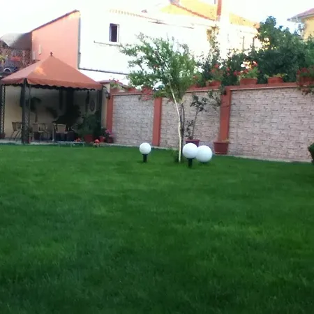 Family Deja Vu Hotel Ravda